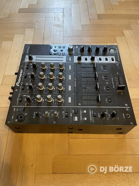 Pioneer DJM-750 keverő