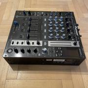 Pioneer DJM-750 keverő
