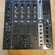 Pioneer DJM-750 keverő