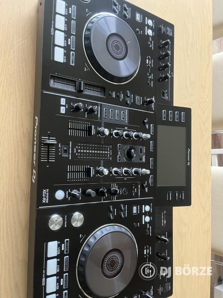 Pioneer dj xdj Rx pult nagyon szép állapotú!