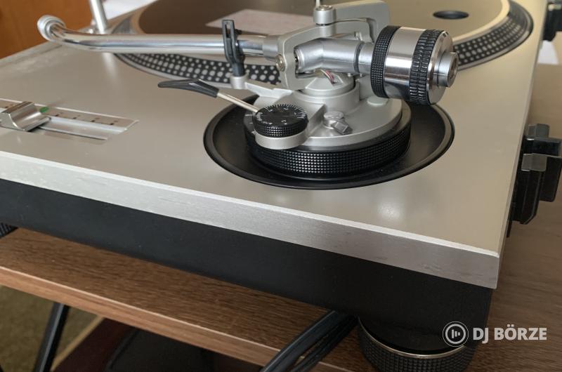 Technics SL-1200MK2 lemezjátszó