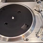 Eladó 2db Reloop RP-4000M3D-s lemezjátszó.