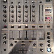 Eladó DJM 600 keverő