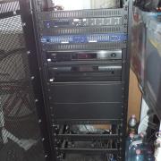Audio rack szekrény . végfok rack