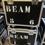 8 db Beam 7R + rack + kiegészítők