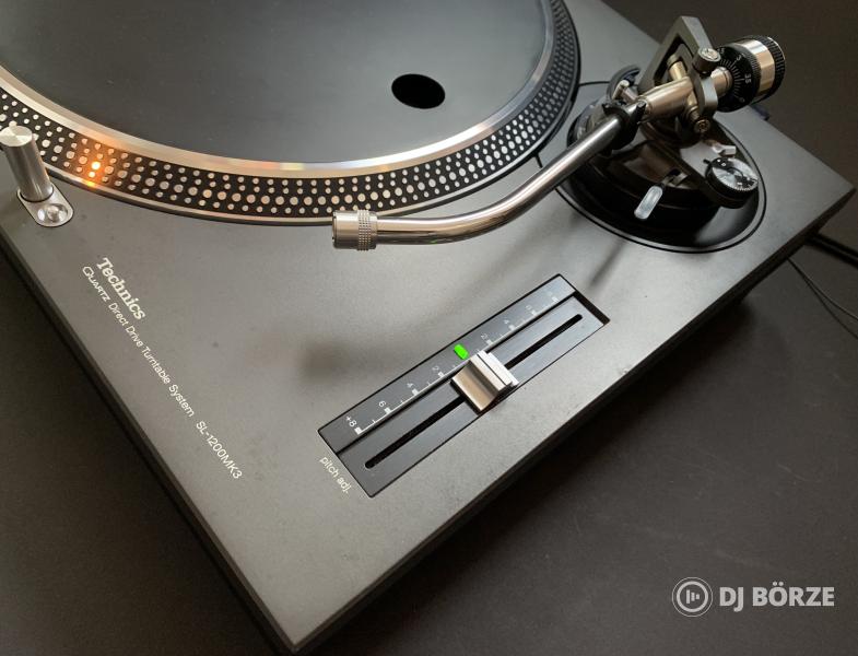 Technics SL-1200MK3