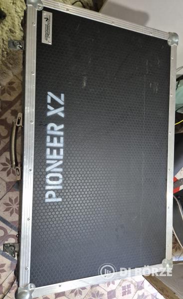 Eladó Pioneer XDJ XZ