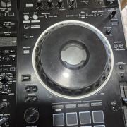 Eladó Pioneer XDJ XZ