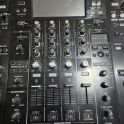 Eladó Pioneer XDJ XZ