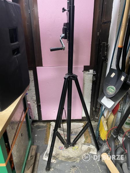 Varytec csörlős fényállvány, ~70 kg teherbírás, 3,2 m magasság