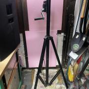 Varytec csörlős fényállvány, ~70 kg teherbírás, 3,2 m magasság