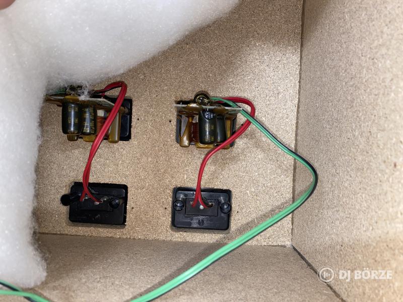 RCF Theater SUB mélynyomó 2x100W, 2x4ohm