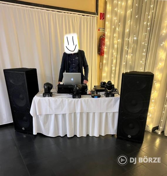 Eladó Kiváló állapotban lévő WHARFEDALE DLX 215 PASSZÍV HANGFALPÁR+ERŐSÍTŐ