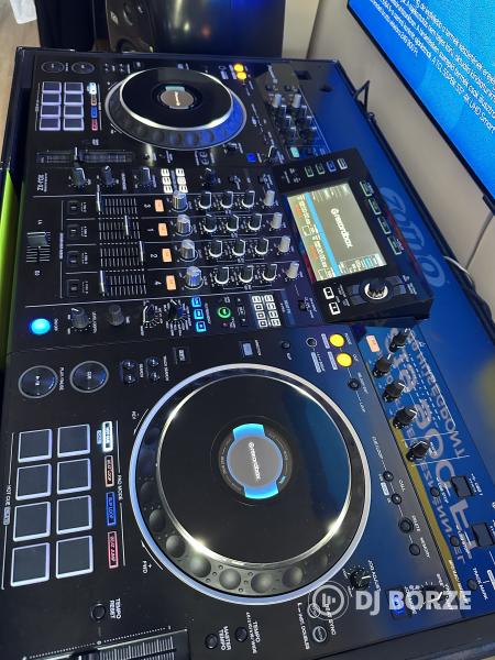 Pioneer xdj XZ + Zomo gurulós rack a Leg masszívabb ami a piacon van