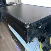 Pioneer xdj XZ + Zomo gurulós rack a Leg masszívabb ami a piacon van