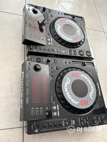 PIONEER CDJ 900