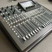 Behringer X32 Compact + Rack eladó