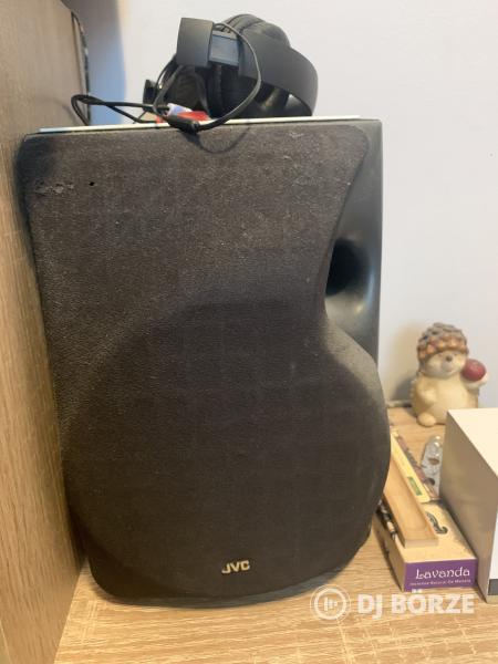 TEAC erősítő, 2db JVC hangfal, 2db mélyláda