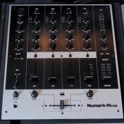 Numark M6 DJ keverő