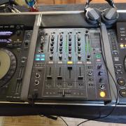 Pioneer dj pult rackben bekábelezve Cdj900/djm800