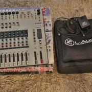 Yamaha MW12C USB-s keverőpult tokkal