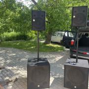 🎶 Eladó újszerű állapotú, the Box hangfalszett – 4 hangfallal, kiegészítőkkel