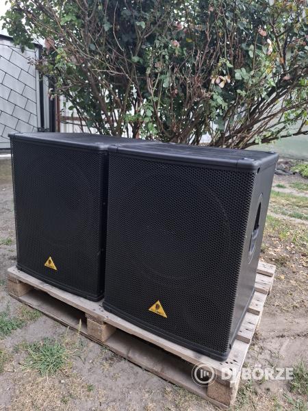 Eladó Behringer 18" Mélynyomó Pár !