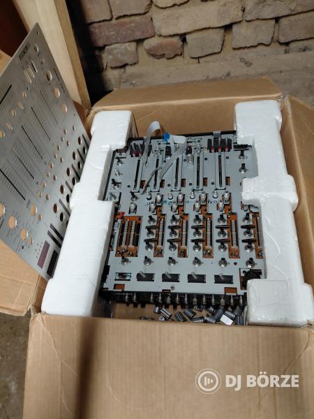 Reloop RMX40DSP DONOR