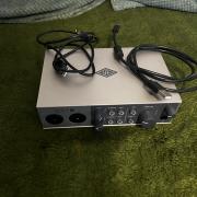 Universal audio volt 2