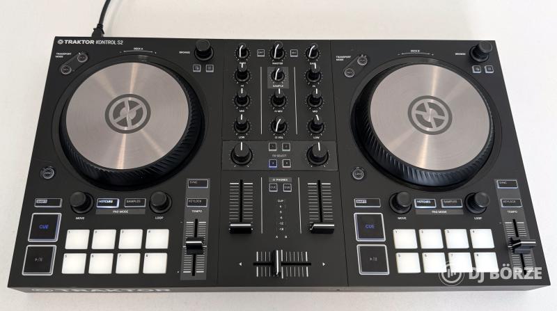 Native Instruments Traktor Kontrol S2 MK3