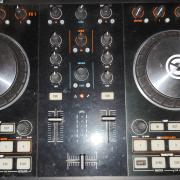 Native Instrument Traktor Kontrol S2 MK2