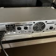 Behringer Inuke NU3000 erősítő, végfok