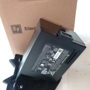 Electro-Voice Everse 8 aktív Bluetooth hangfal + tartalék akku + huzat.