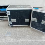 Konténerek, rack elemek (beszámítás is) 2db van! Szeged- Bp