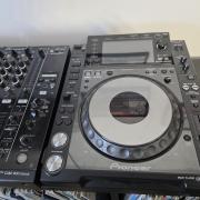 2db cdj2000nxs+djm900nxs+hordtáska