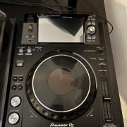 Pioneer XDJ-1000MK2 pár + decksaver