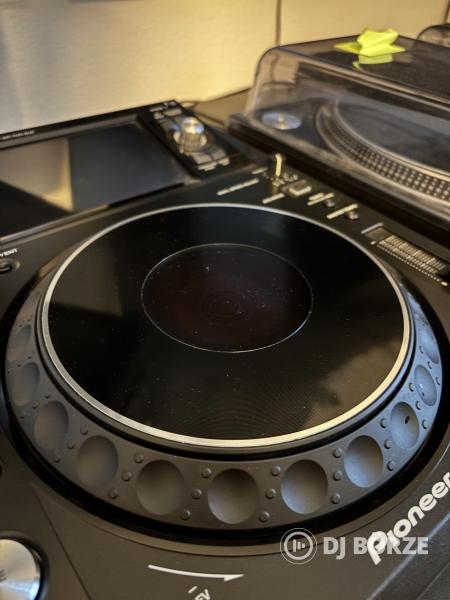 Pioneer XDJ-1000MK2 pár + decksaver