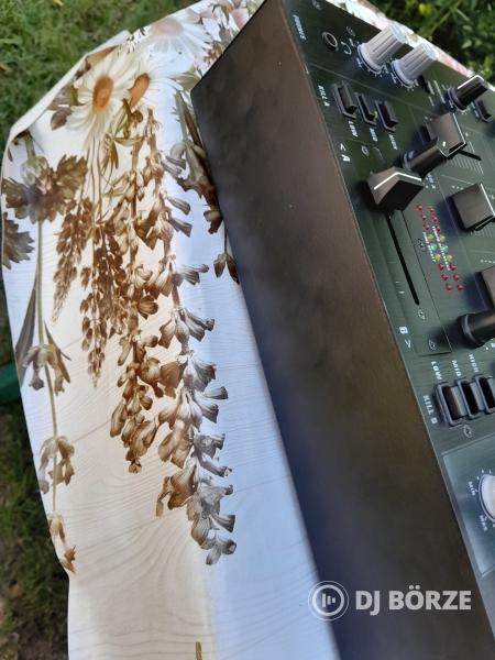 Behringer Djx 750