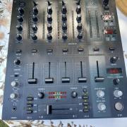 Behringer Djx 750