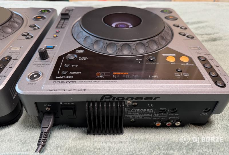 Pioneer CDJ800 - CD lejátszó CSAK párban