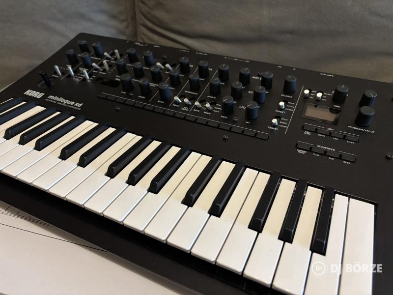 Korg minilogue xd, Dobozos, Garis