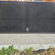 Yamaha CW218V 2x18" mélyláda pár 2400/1200W