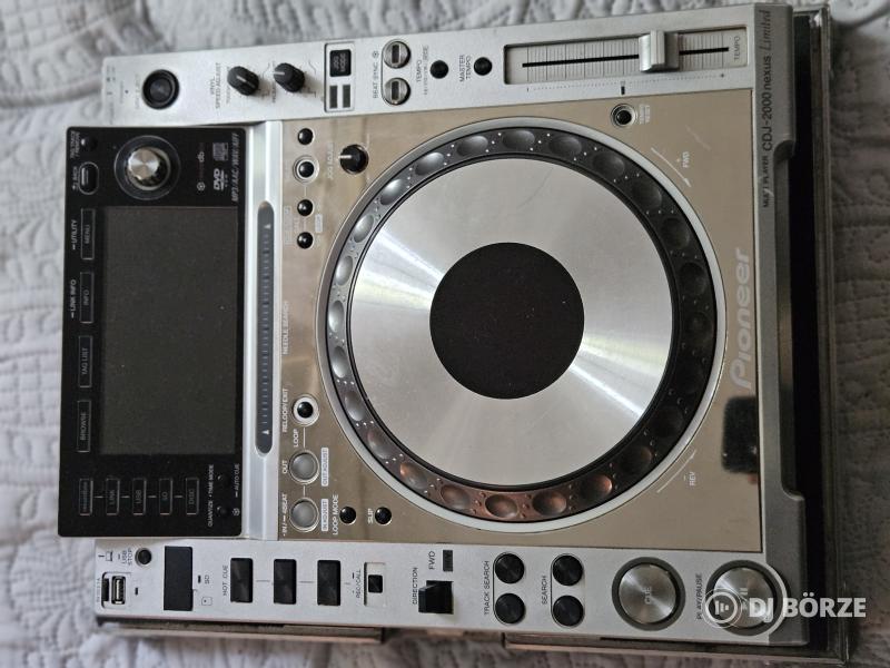 Pioneer CDJ 2000 Nexus Limited + DJM 900 NXS Limited