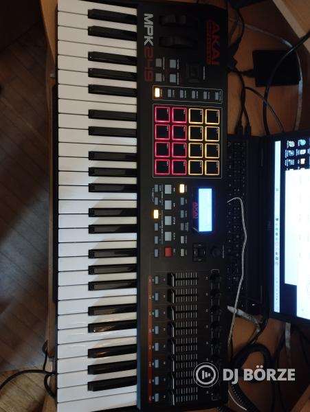Akai MPK249 Midi Billentyűzet