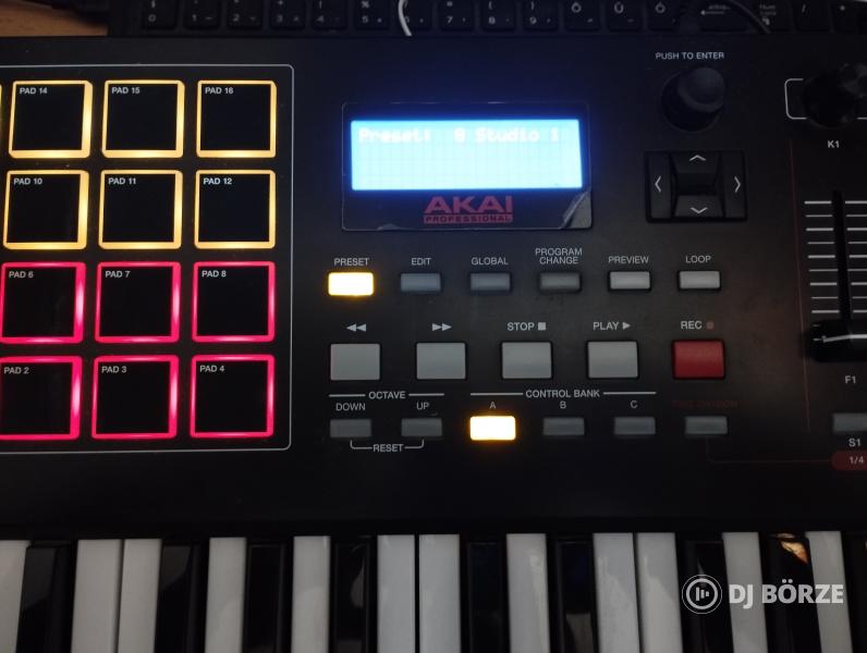 Akai MPK249 Midi Billentyűzet