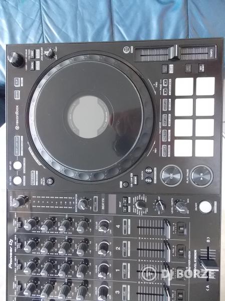 Pioneer DDJ-1000 DJ Controller
