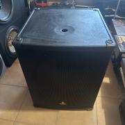 BEHRINGER EUROLIVE B1800X PRO