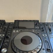 CDJ 2000 NEXUS SZETT + RACK