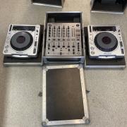 Pioneer DJM600S + 2 db CDJ800MK2