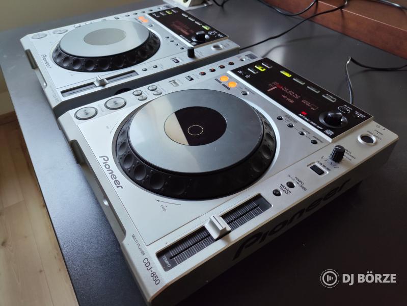 Eladó 2db Pioneer CDJ-850 lejátszó